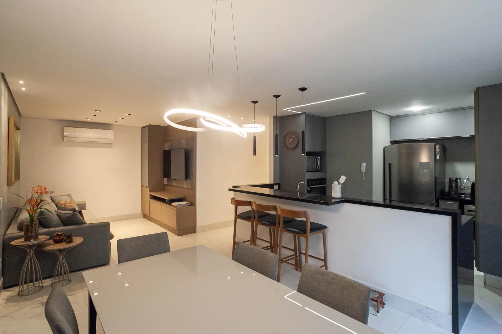 Foto 3 de Área privativa, 2 quartos, 2 suites, 2 vagas - Funcionários - Belo Horizonte